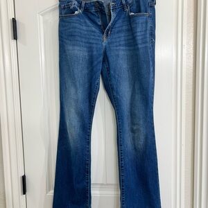 Old Navy Women's Flare Jeans in Blue